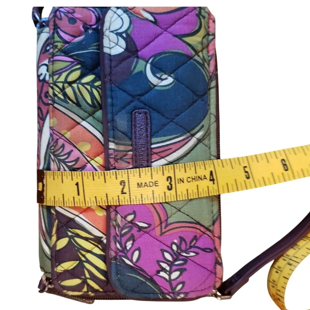 Vera Bradley Quilted Wristlet Wallet Vera Pattern Multi Color Green‎ Pink Purple